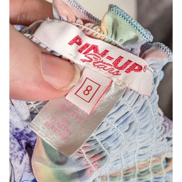 Pin-Up Stars Hot Air Balloon Top With Light Shimmer Fabric - Picture 3 of 3